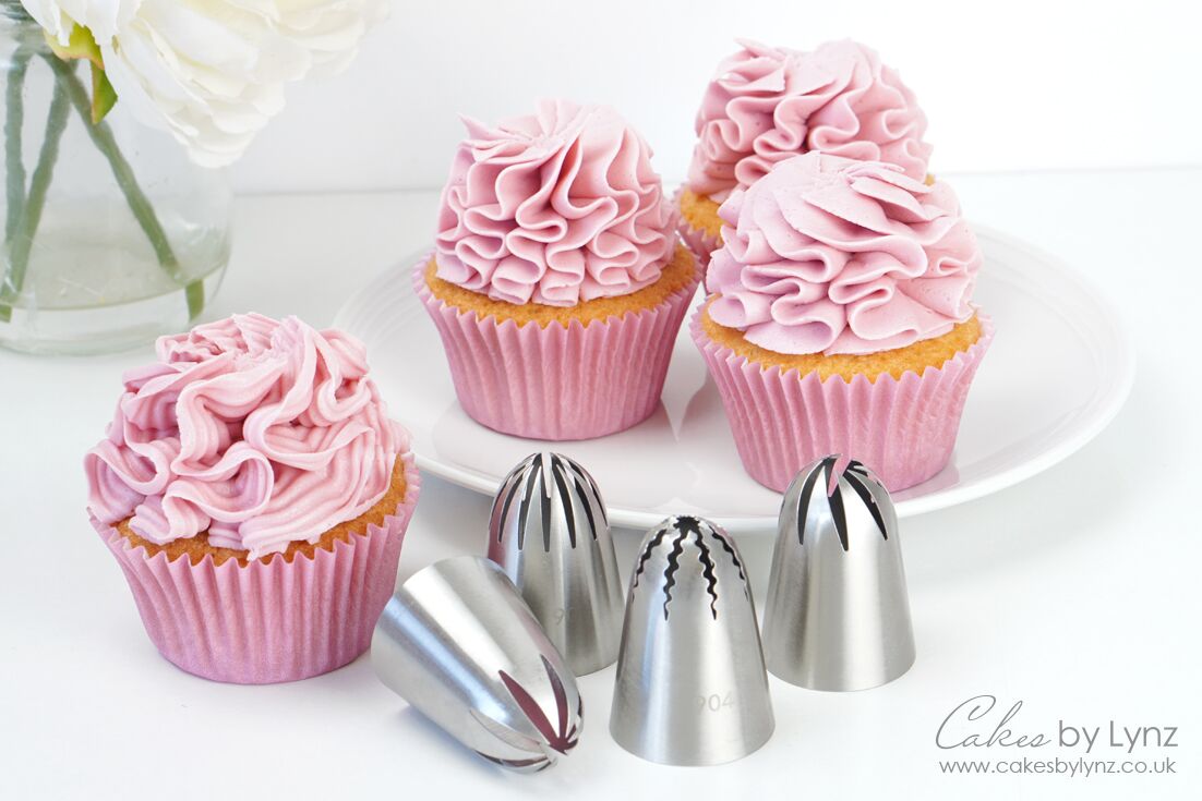 Wilton 17pc Piping Tips And Cake Decorating Supplies Set : Target